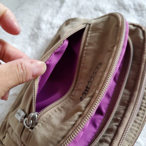 Baggallini Triple Zip Bagg - Picture 9 of 11